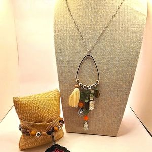 Urban Wooden Necklace/Bracelet Set